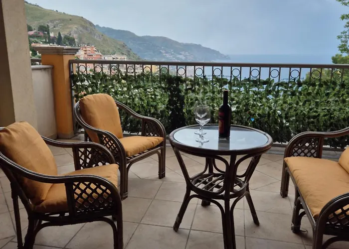 Casa Flavia アパート タオルミーナ