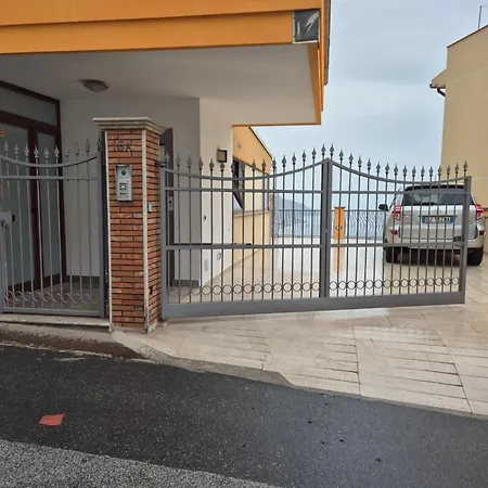 Casa Flavia 陶尔米纳